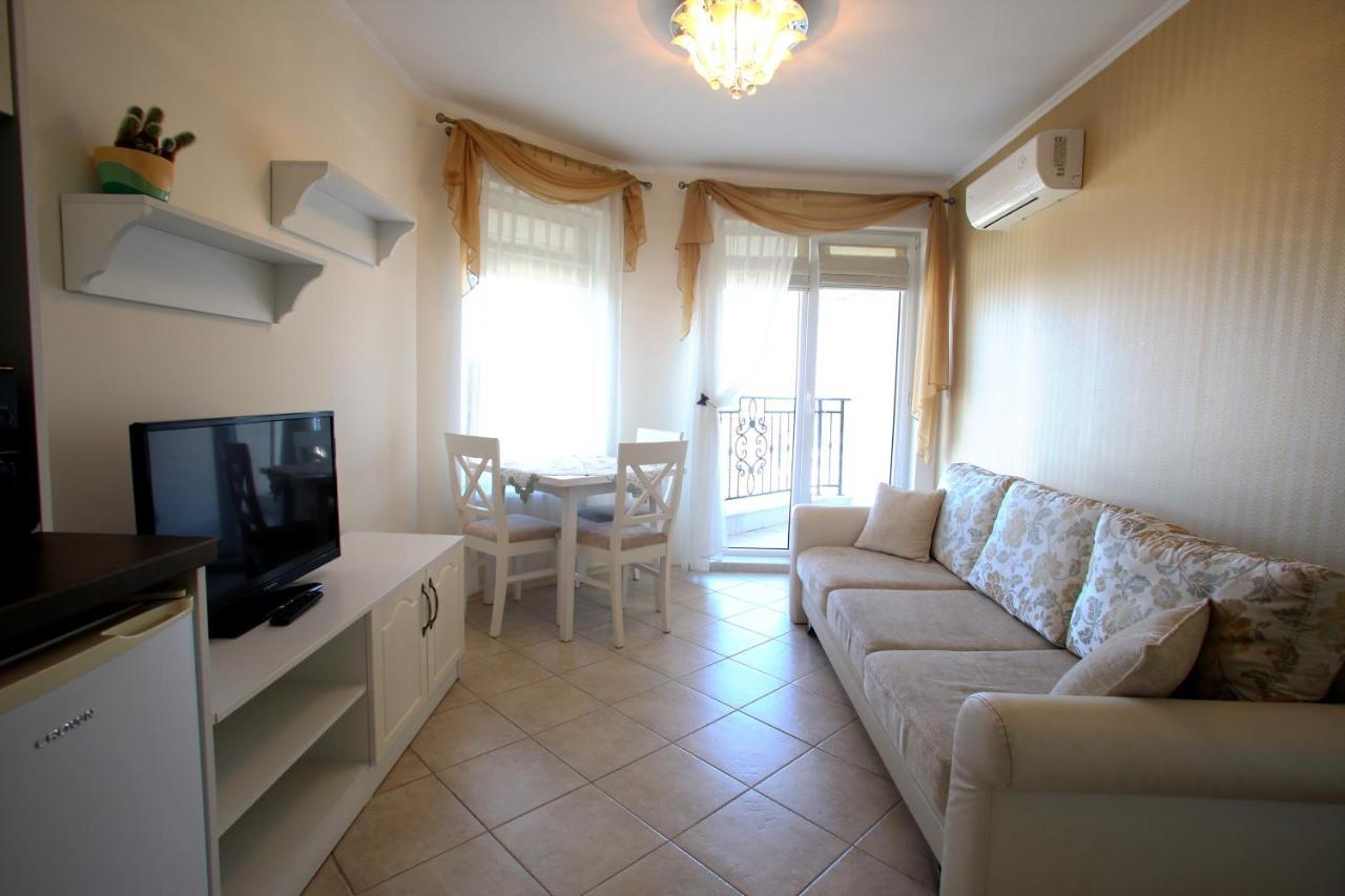 Villa Livia Boutique Apartments Ravda Ngoại thất bức ảnh