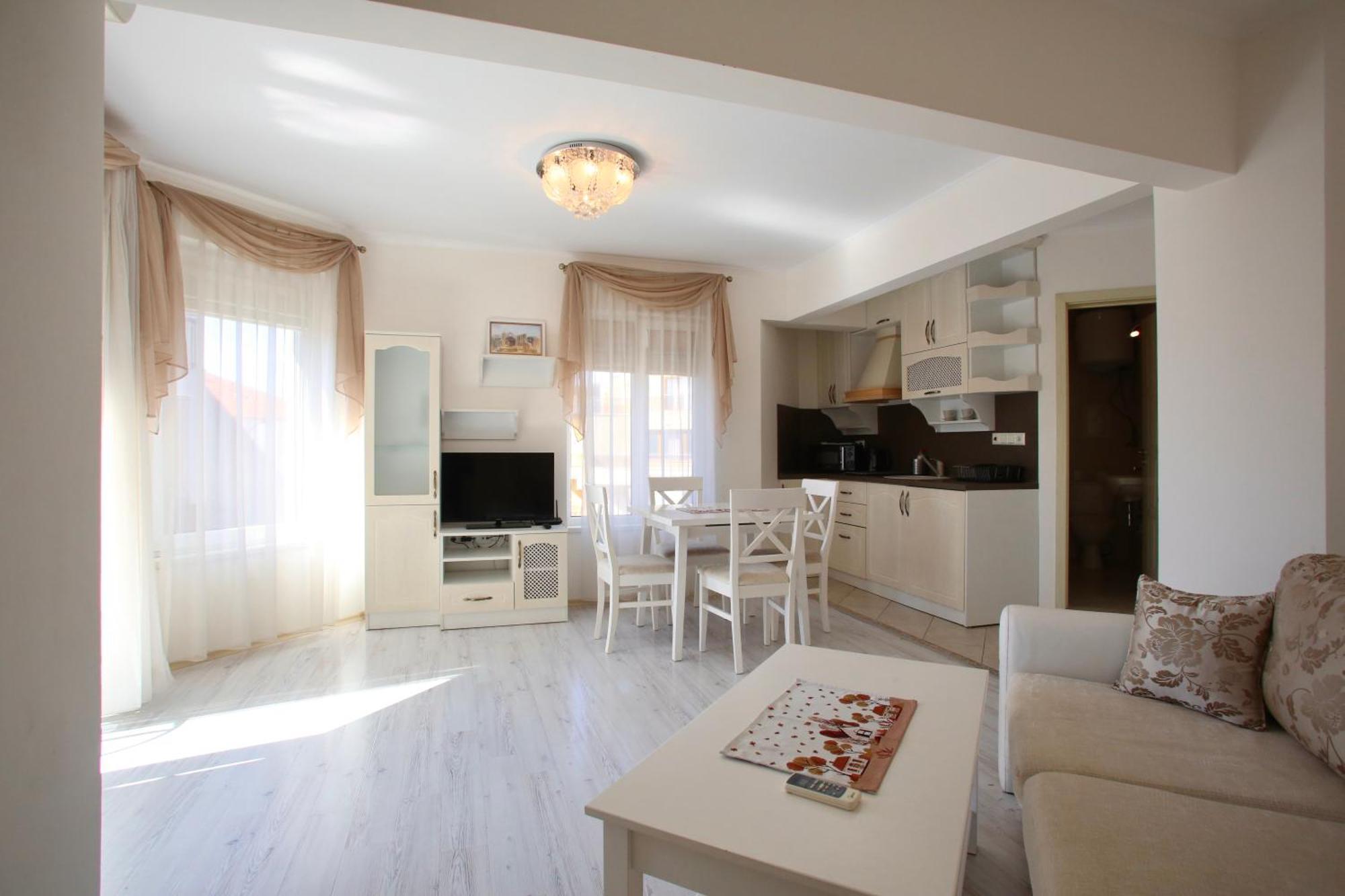 Villa Livia Boutique Apartments Ravda Ngoại thất bức ảnh